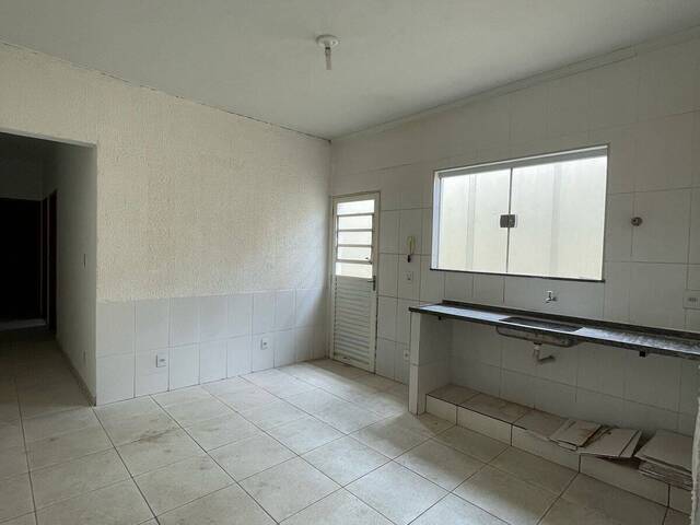 #3 - Casa para Venda em Varginha - MG - 3