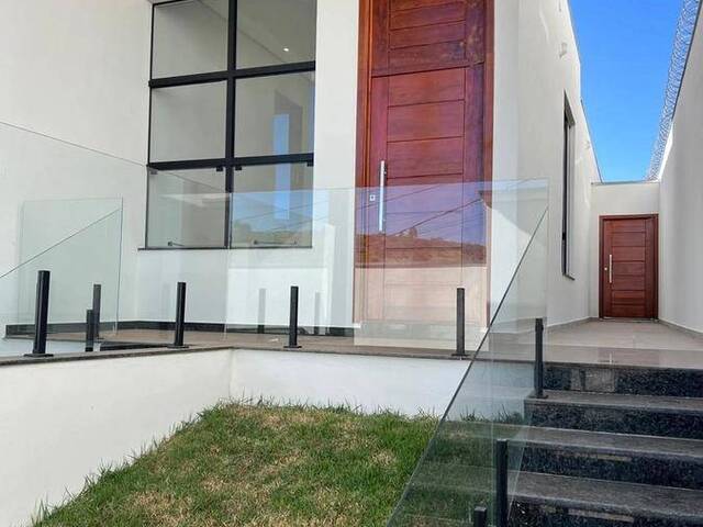 #18 - Casa para Venda em Varginha - MG - 3