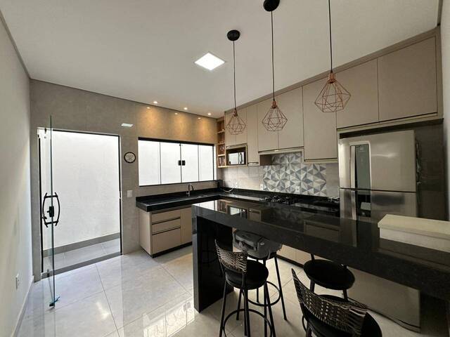 #25 - Casa para Venda em Varginha - MG