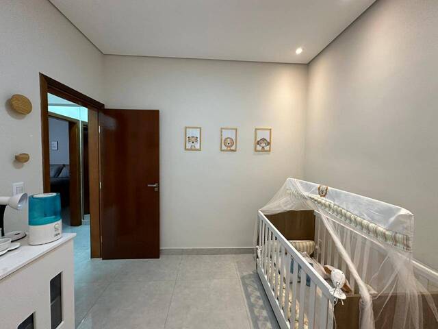 #25 - Casa para Venda em Varginha - MG