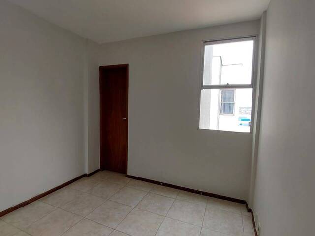 #28 - Apartamento para Venda em Varginha - MG - 2