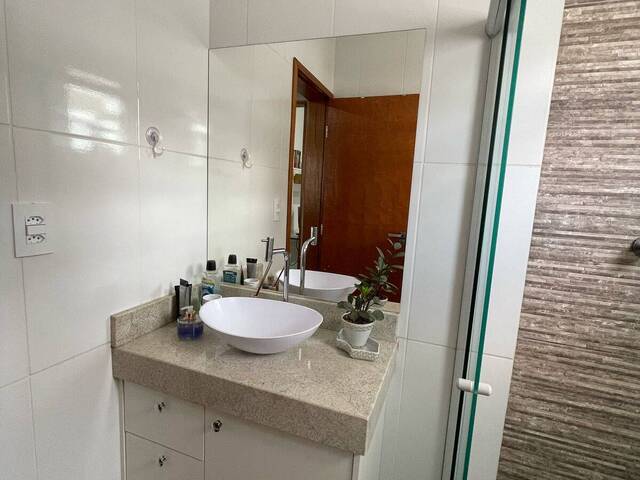 #30 - Apartamento para Venda em Varginha - MG