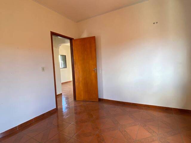 Casa para Venda em Elói Mendes - 5