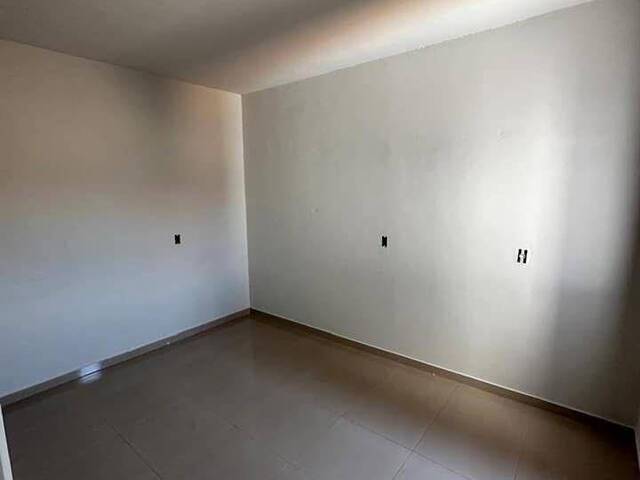 Casa para Venda em Elói Mendes - 5