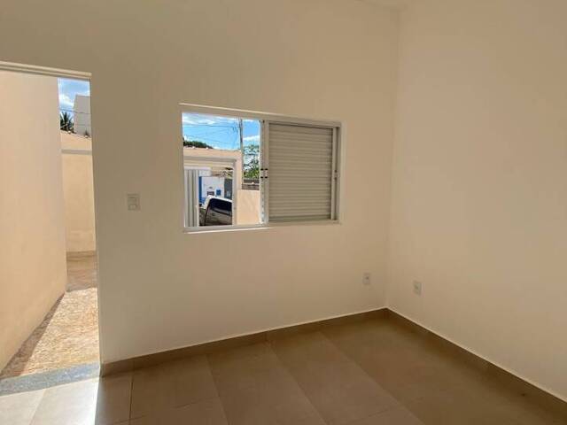 #7 - Casa para Venda em Varginha - MG - 1